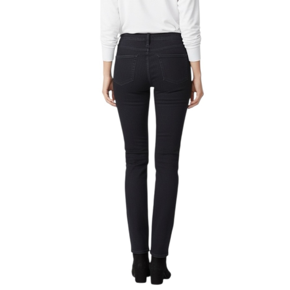 Express Midrise Distressed Skinny. Size 2R